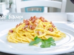 foto-spaghetti-alla-carbonara-marebianco-2018-fili-logo3-2073_1280